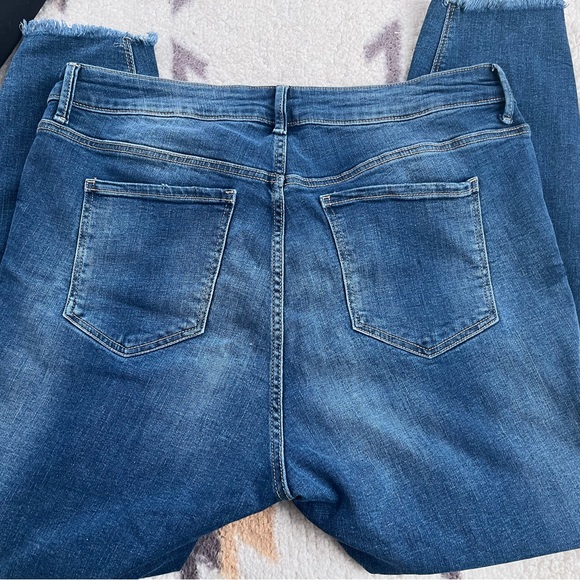 ❌SOLD❌ Size 16 Old Navy Rockstar Super Skinny High Rise Jeans - Picture 5 of 6